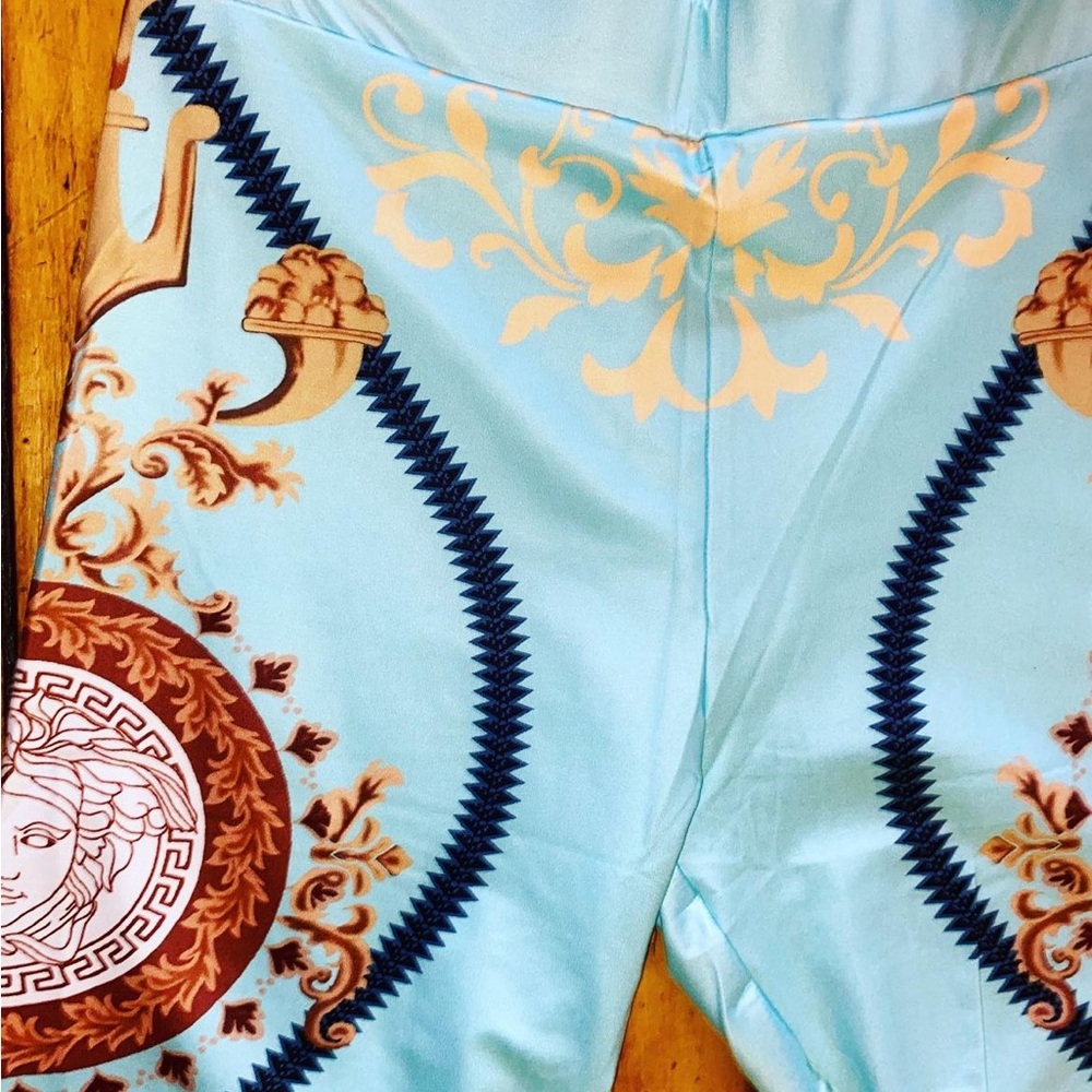 Set Royalty Style - Picture 3 of 6